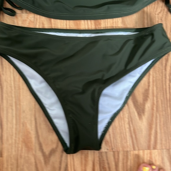 Olive green tankini set ruched sides light compression fully lined w/ soft cups - Picture 4 of 9